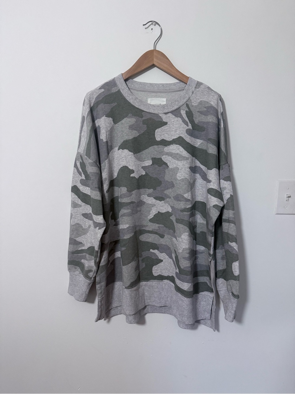 Aerie Gray & Olive Camo Long Sleeve Crew Neck Sweatshirt